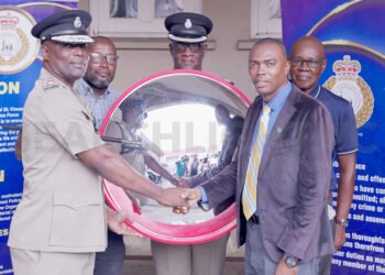 SDA donates convex mirrors to the police