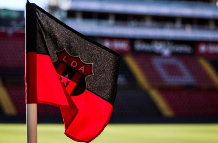 Do you want to go to the Alajuelense vs. Guadeloupe? ‘La Nación’ will give away a double ticket