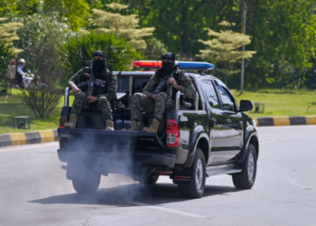 US and Iran signal new ceasefire talks in Islamabad as truce nears end
