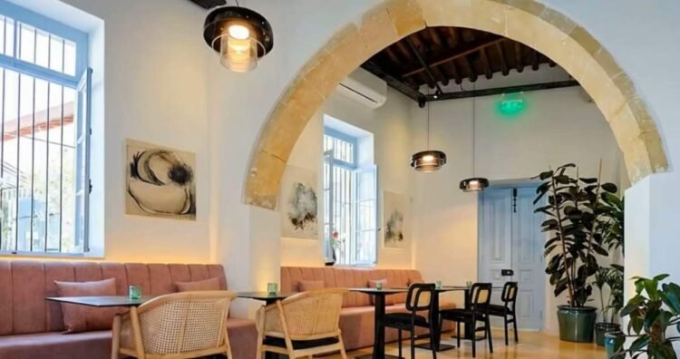 stART café: The all day café-restaurant that focuses on art