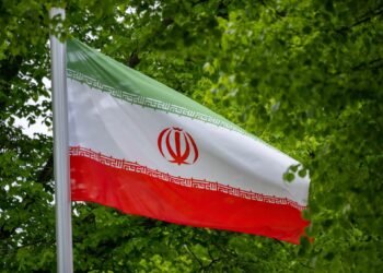 Tageblatt.lu | Luxembourg | The artist Omid counters the images of war in Iran with memories and culture