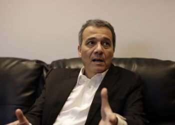 Fiscal Council does not rule out that Peru loses investment grade in five years due to laws that increase public spending | Alonso Segura