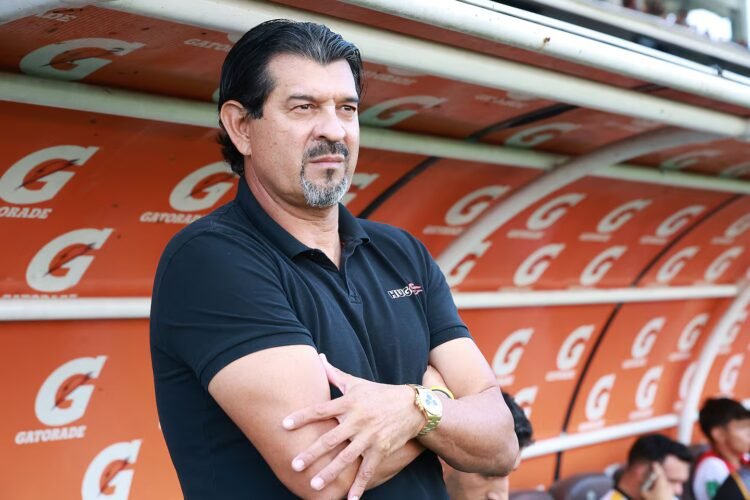 José Saturnino Cardozo is warned: one of his figures ends his contract and has not been renewed