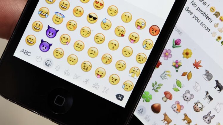 This is the emoji that is most disapproved of in work chats, according to a study