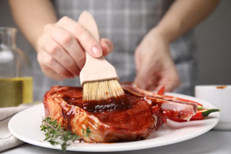 How long and how should meat be marinated? The most common mistakes that ruin the texture and how to avoid them