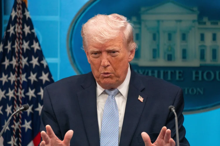 Trump’s Iran brinkmanship reaches truce, escalates backlash at home