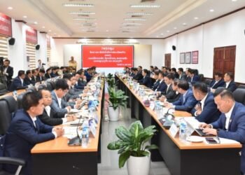 Vientiane, Vientiane Province Sign Comprehensive Cooperation Agreements