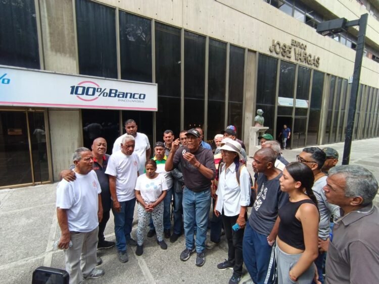 Union representatives call for a mobilization to the US embassy on April 16
