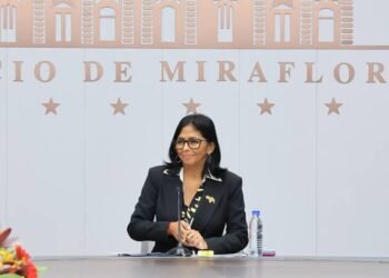 Delcy Rodríguez hires a lawyer and lobbyist in Washington to improve relations with the US and prepare for an eventual presidential campaign