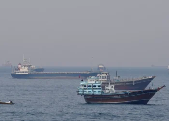 Axios: Iran offers US deal to open Strait of Hormuz and postpone nuclear talks