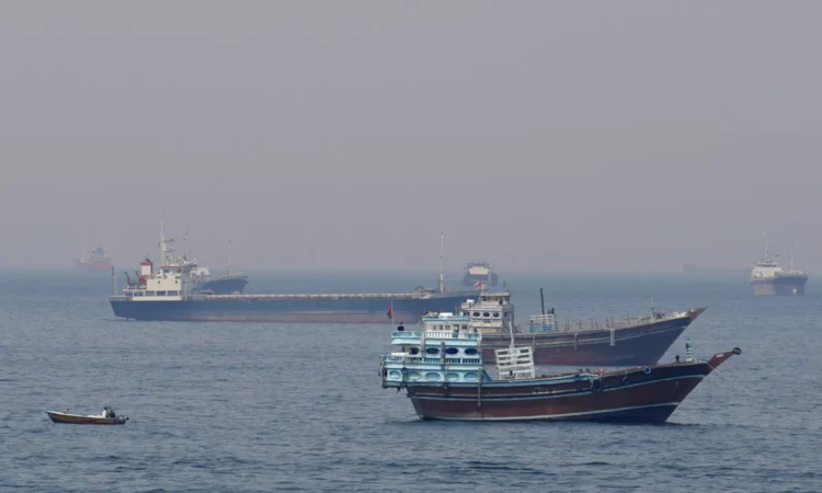 Axios: Iran offers US deal to open Strait of Hormuz and postpone nuclear talks