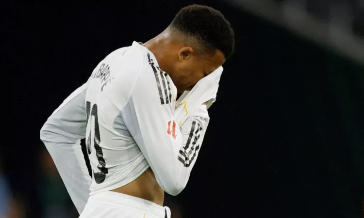 Will the injured Real player Kylian Mbappe be ready for the Barcelona derby?