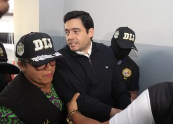 The Attorney General’s Office investigates the appearance of Comptroller officials in interviews with auditors of the Carrizo case