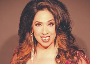 Regina Orozco celebrates 40 years of irreverence