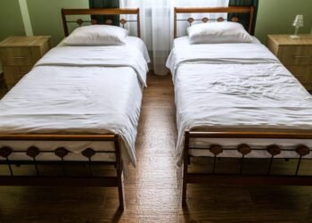 Child homelessness up by 19% since last year, new figures show – The Irish Times