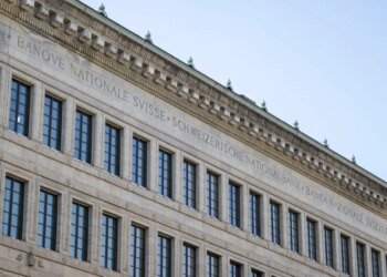 Swiss National Bank posts half-billion loss in first quarter
