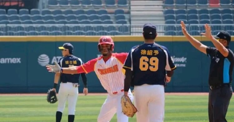 Baseball: Player Esteban Terry leaves the Crocodiles and stays in Mexico