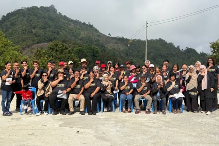 UMS students empower Ranau coffee farmers through waste-to-income programme