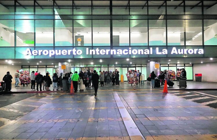 If you are traveling through La Aurora airport: how to avoid delays due to repairs from April 13 to 19