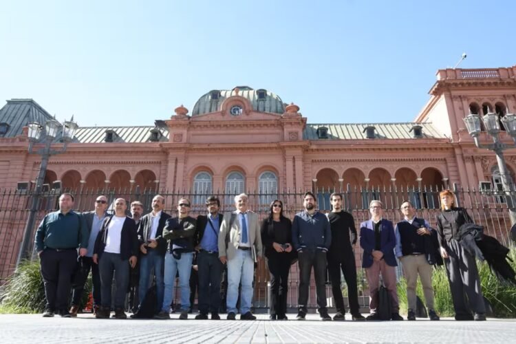 The Government prohibits the entry of all accredited journalists to the Casa Rosada