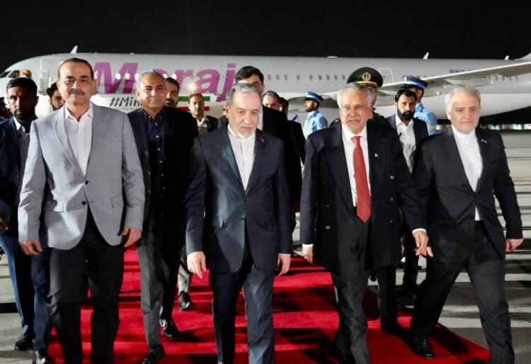 Iranian Foreign Minister held talks in Islamabad, but not with the US delegation