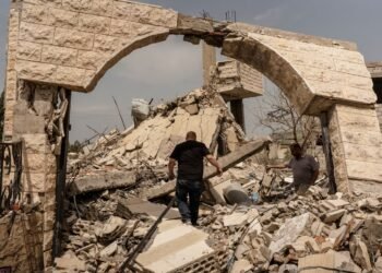 Despite truce, fighting and destruction continue in southern Lebanon