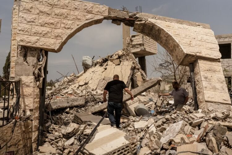 Despite truce, fighting and destruction continue in southern Lebanon