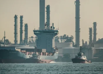 Australian petrol prices: Experts warn of worsening supply crunch amid rising crude oil costs