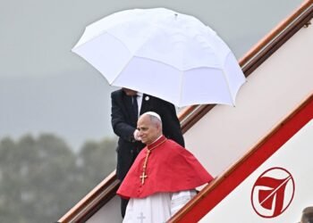 Pope Leo XIV says he is not afraid of the barrage of criticism launched by Trump
