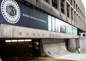 The US issues a license that authorizes transactions with the Central Bank of Venezuela
