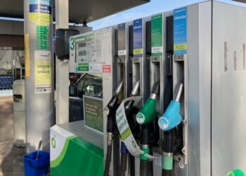 Cabinet spends €1bn on energy measures but no cut to fuel prices