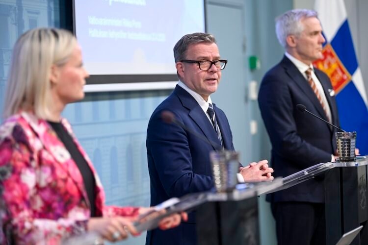 Government sets final budget plan with cuts and increased military spending