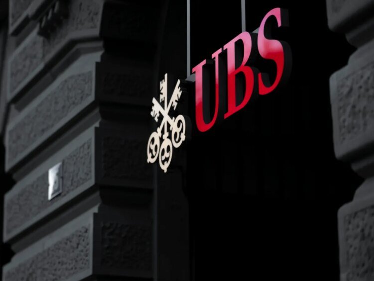 Swiss government wants UBS to increase its capital by $20 billion