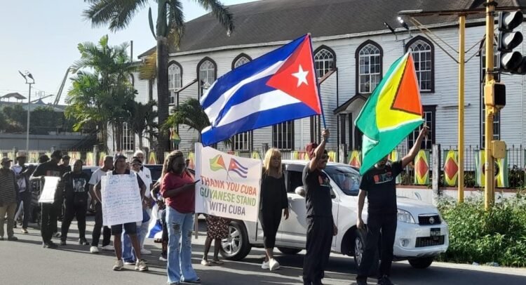 Guyanese hold ‘Thank You Walk’ for Cuban Medical Brigade