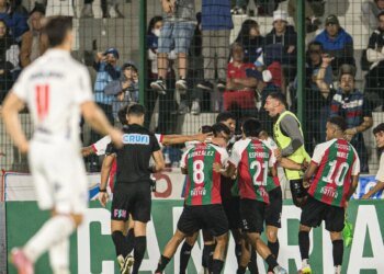 Deportivo Maldonado 4-2 Nacional: el tricolor pagó caro los errores defensivos y se alejó del Apertura ante un Depor que sueña
