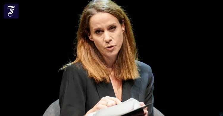 Natalie Amiri: Regime change was a tricky idea