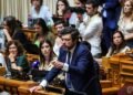 Pedro Delgado Alves turns his back on Aguiar-Branco on April 25th and accuses President of Parliament of disservice to transparency