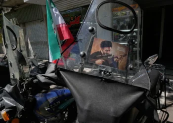 US and Iran prepare for ceasefire talks as Netanyahu authorizes negotiations with Lebanon