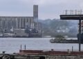 Photo of the day: Regla’s dump is back to work, after the arrival of Russian oil
