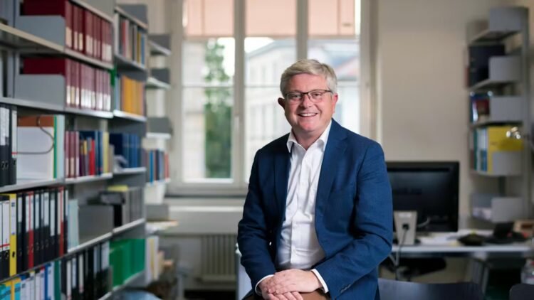 E-ID ruling: constitutional lawyer criticizes the obligation to check – 20 minutes