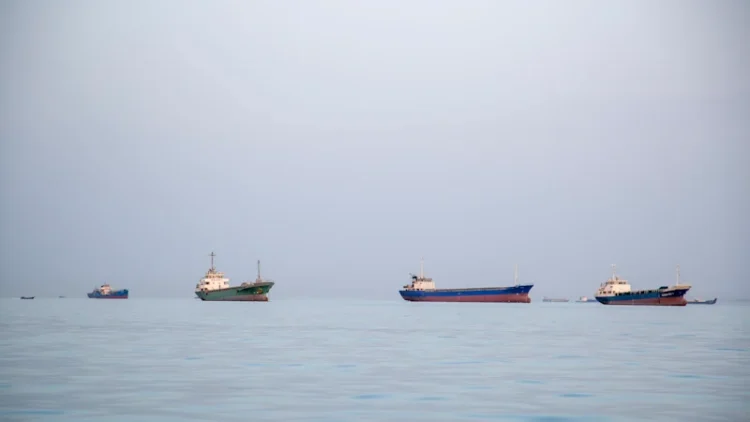 Strait of Hormuz crisis: Iran seizes ships as US extends truce amid rising tensions