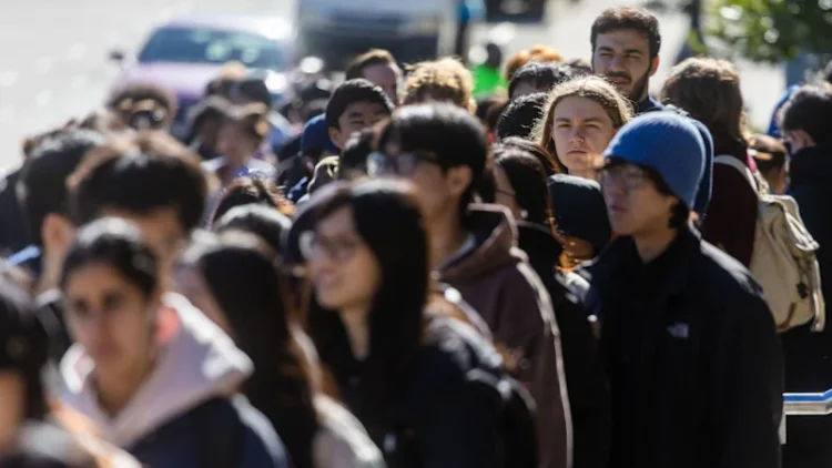 Job-ready Graduates scheme: University sector warns of $100,000 degrees amid funding concerns