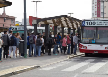 Bus companies warn that service could be interrupted this Wednesday