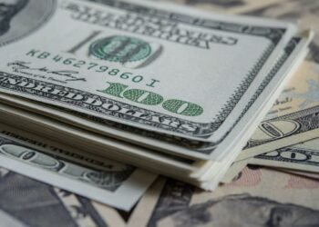 Amid the calm of the official dollar, an exchange gap continues to rise