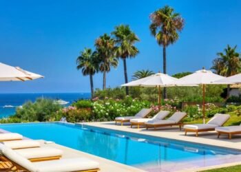 Villa rental in Saint-Tropez: Excellence Riviera redefines the art of a bespoke luxury stay with tailored concierge services