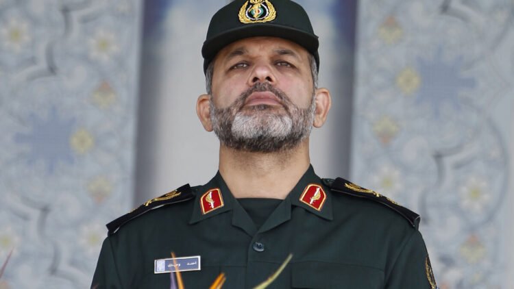 Sources: Ahmad Vahidi is the one keeping the Strait of Hormuz closed