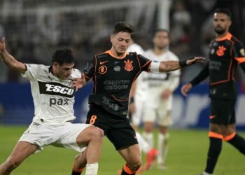 Platense, from the enormous saves of the Corinthians goalkeeper to the brush strokes of the Argentine 10 for 0-2