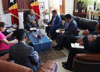 Ramos-Horta and Secretary-General Helder Da Costa discuss global peace and g7+ initiatives