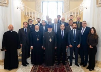 The Catholicos of All Armenians received businessmen from Spain