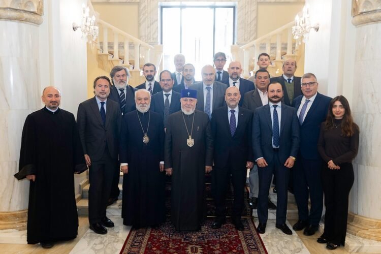 The Catholicos of All Armenians received businessmen from Spain